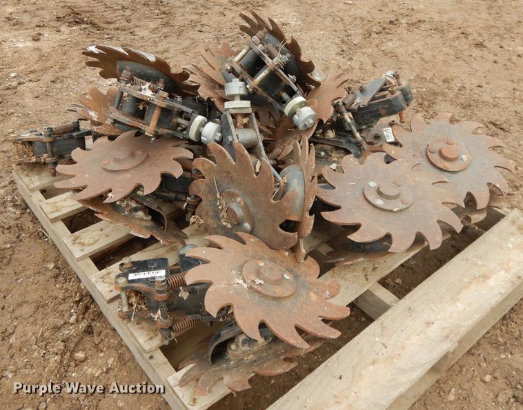 image for item DE5785 (12) Yetter row cleaners