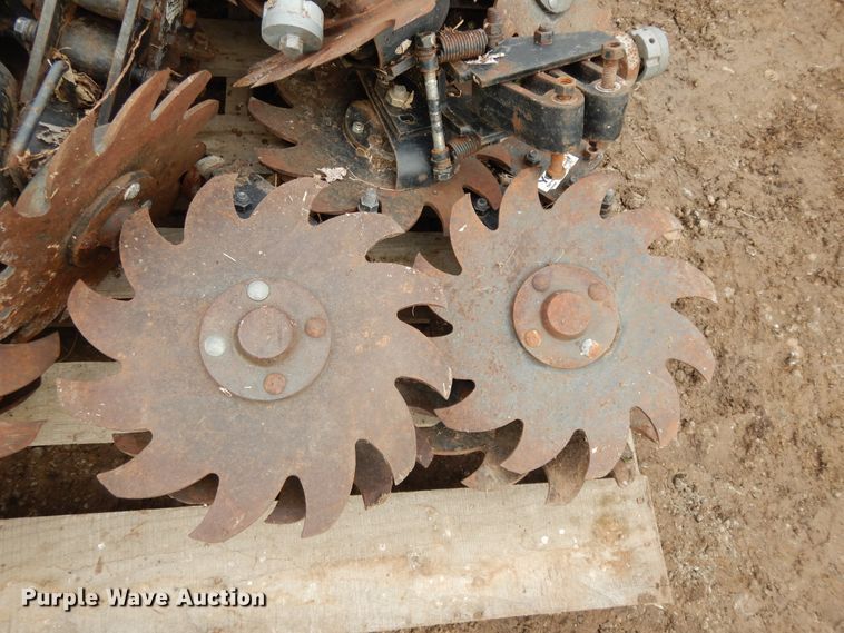 image for item DE5785 (12) Yetter row cleaners