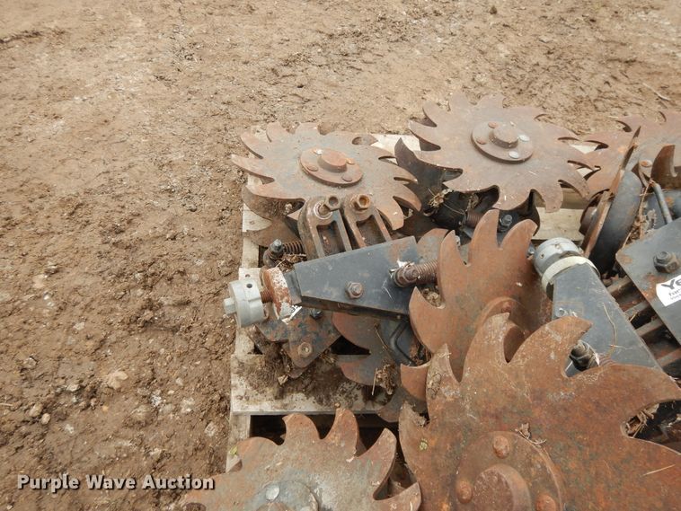 image for item DE5785 (12) Yetter row cleaners