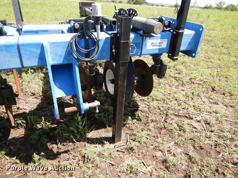 image for item DE5825 Blu-Jet Sub Tiller IV in-line ripper