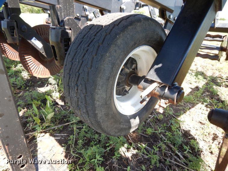 image for item DE5825 Blu-Jet Sub Tiller IV in-line ripper