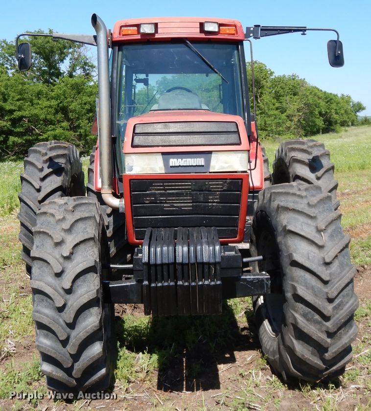 image for item DE5828 1992 Case IH 7150  MFWD tractor