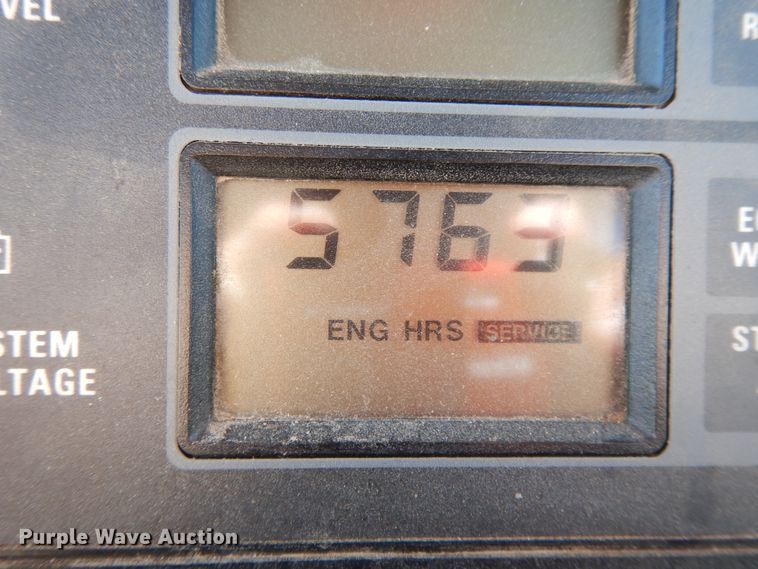 image for item DE5828 1992 Case IH 7150  MFWD tractor