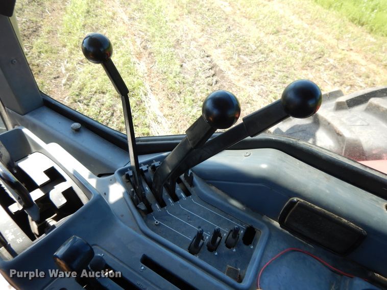 image for item DE5828 1992 Case IH 7150  MFWD tractor