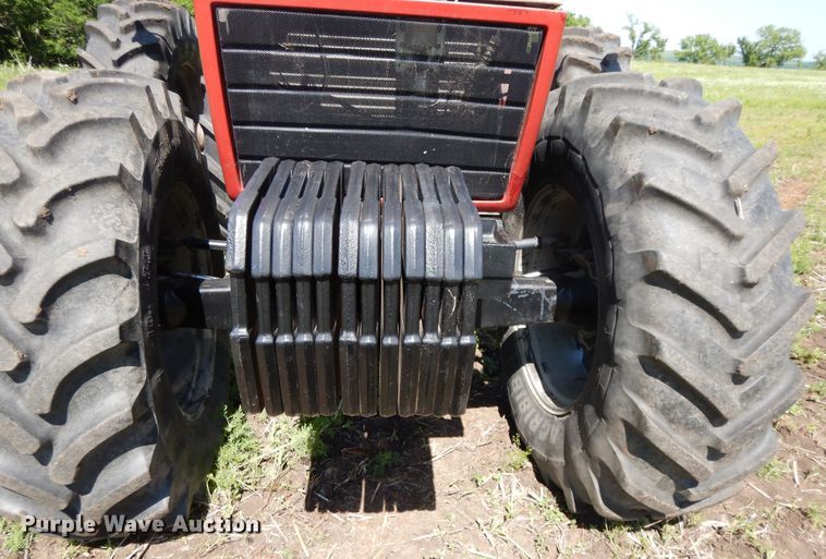 image for item DE5828 1992 Case IH 7150  MFWD tractor