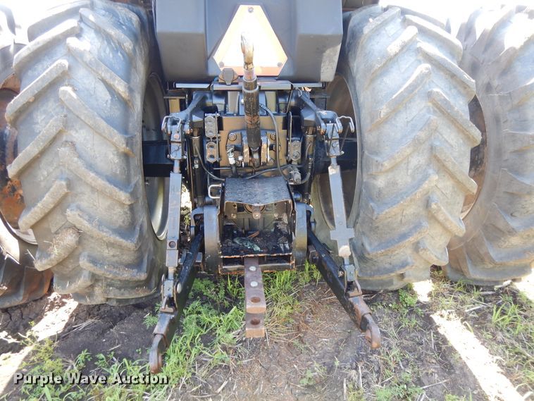 image for item DE5828 1992 Case IH 7150  MFWD tractor