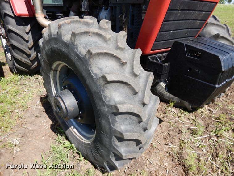 image for item DE5828 1992 Case IH 7150  MFWD tractor