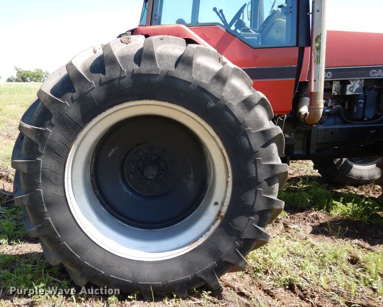 image for item DE5828 1992 Case IH 7150  MFWD tractor