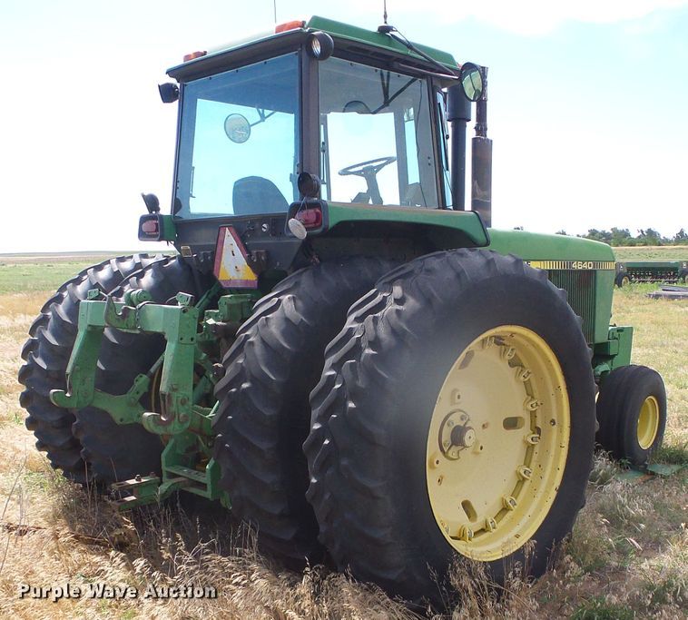 image for item DF8997 1981 John Deere 4640  tractor