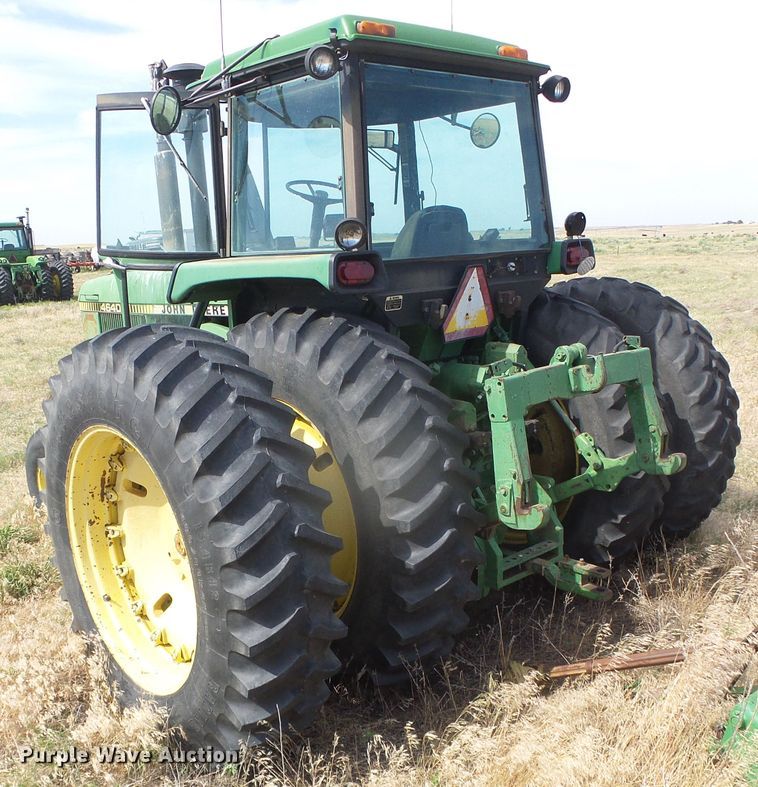image for item DF8997 1981 John Deere 4640  tractor