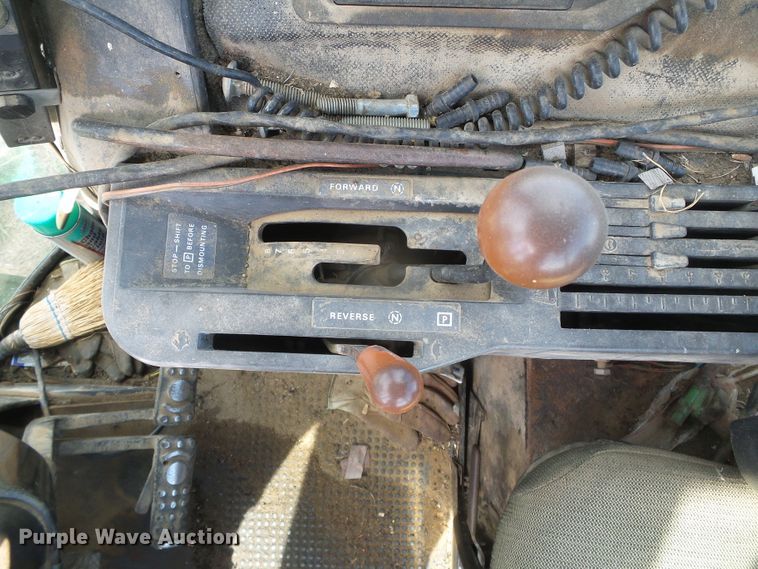 image for item DF8997 1981 John Deere 4640  tractor