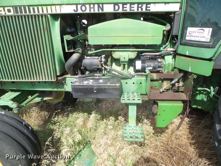 image for item DF8997 1981 John Deere 4640  tractor