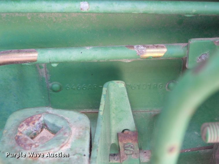 image for item DF8997 1981 John Deere 4640  tractor
