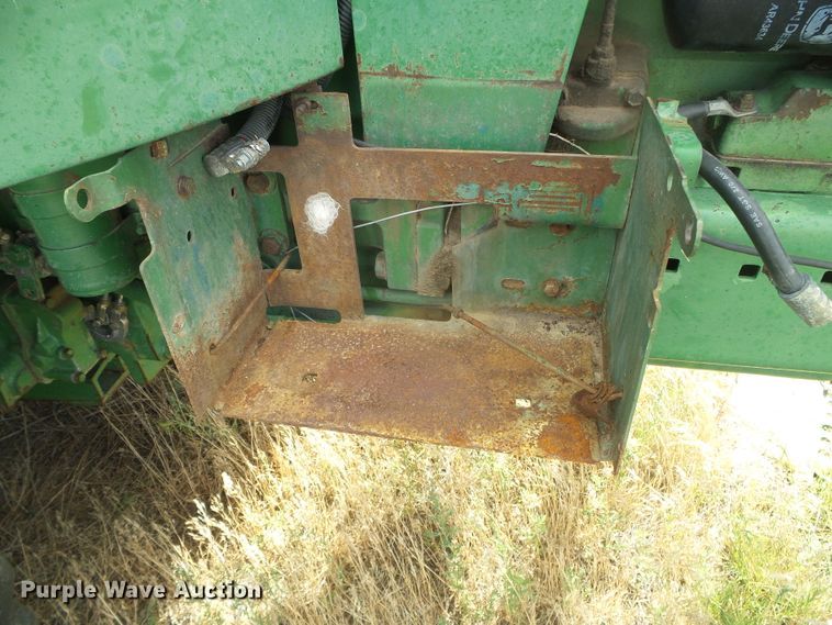 image for item DF8997 1981 John Deere 4640  tractor