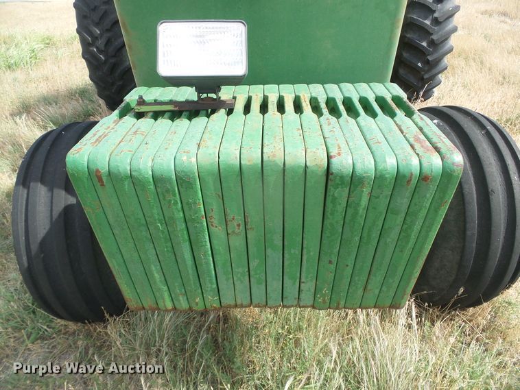 image for item DF8997 1981 John Deere 4640  tractor