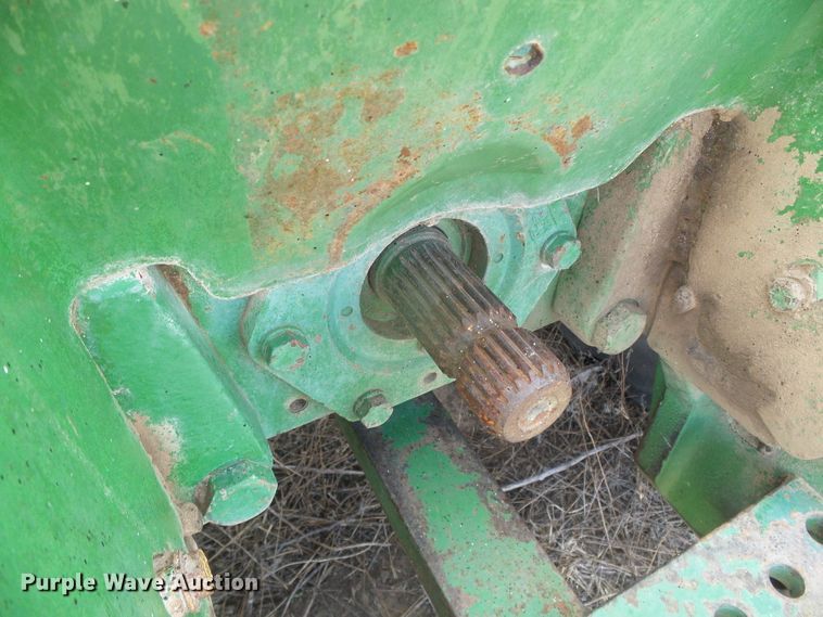 image for item DF8997 1981 John Deere 4640  tractor