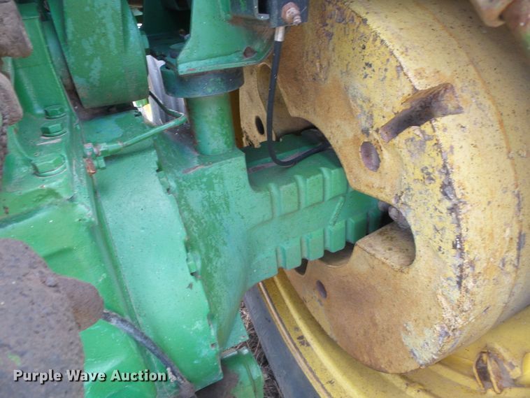 image for item DF8997 1981 John Deere 4640  tractor