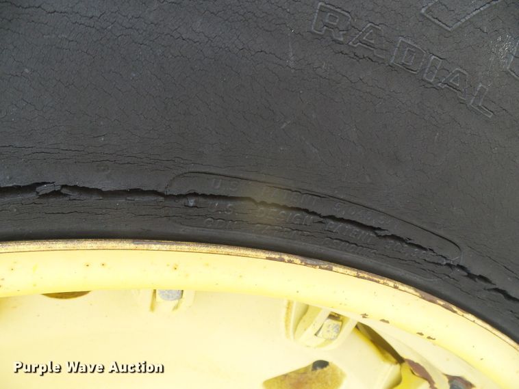 image for item DF8997 1981 John Deere 4640  tractor