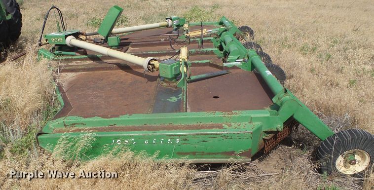 image for item DF8998 John Deere 2018 batwing rotary mower