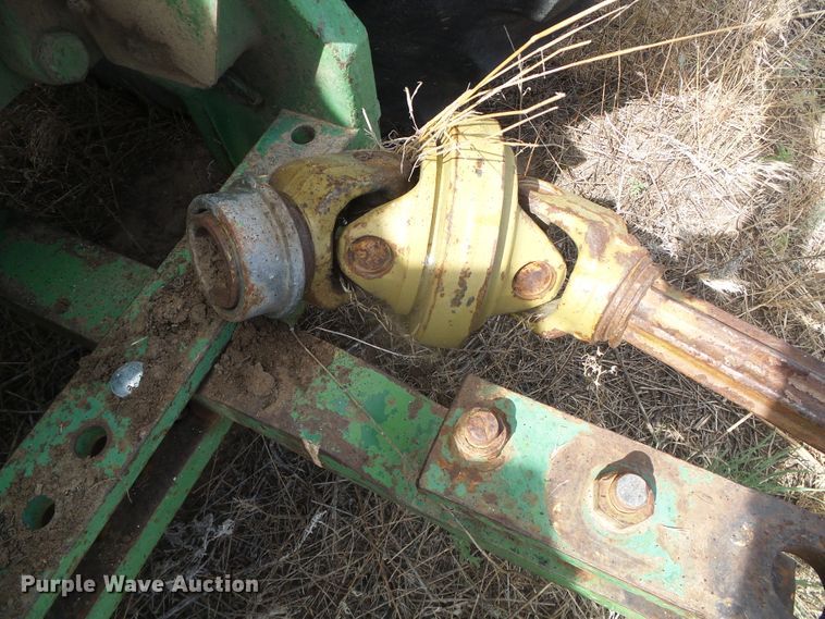 image for item DF8998 John Deere 2018 batwing rotary mower