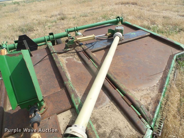 image for item DF8998 John Deere 2018 batwing rotary mower