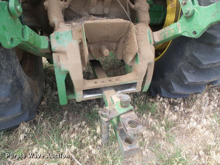 image for item DF8999 1984 John Deere 8650  4WD tractor