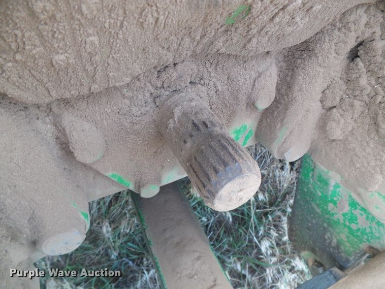 image for item DF8999 1984 John Deere 8650  4WD tractor