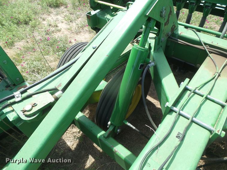 image for item DG0000 John Deere 455 grain drill