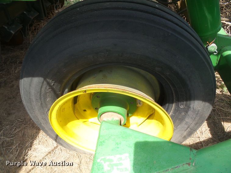 image for item DG0000 John Deere 455 grain drill