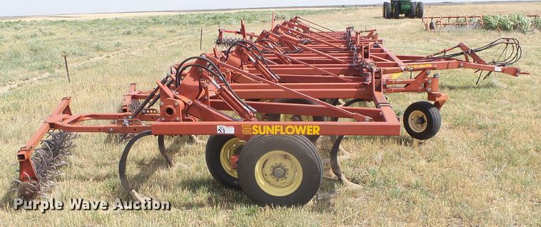 image for item DG0006 1996 Sunflower Fallow King field cultivator
