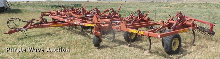image for item DG0006 1996 Sunflower Fallow King field cultivator