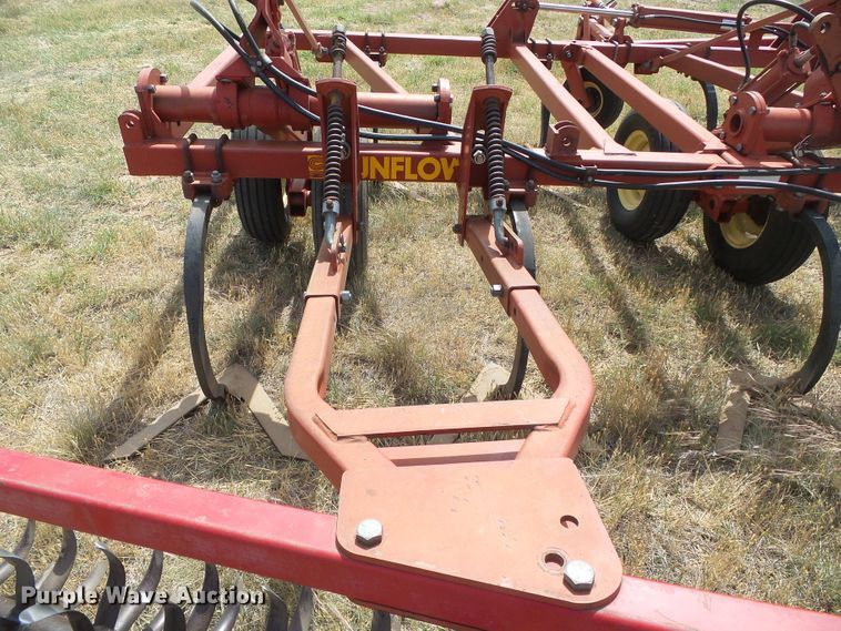 image for item DG0006 1996 Sunflower Fallow King field cultivator