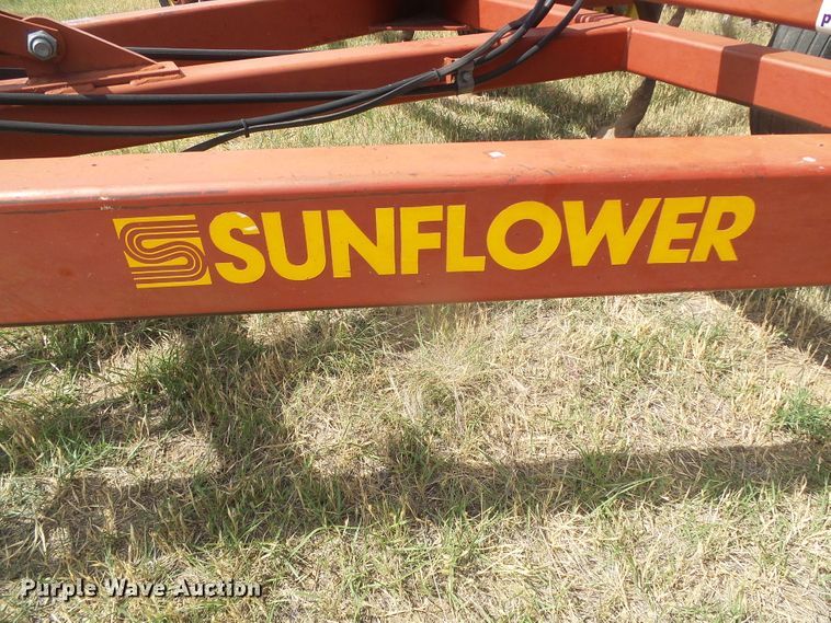 image for item DG0006 1996 Sunflower Fallow King field cultivator