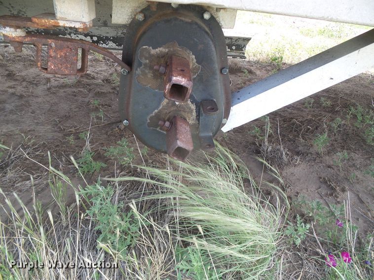 image for item DG0007 1983 Corn Husker 600-121382-2060 double hopper bottom grain trailer