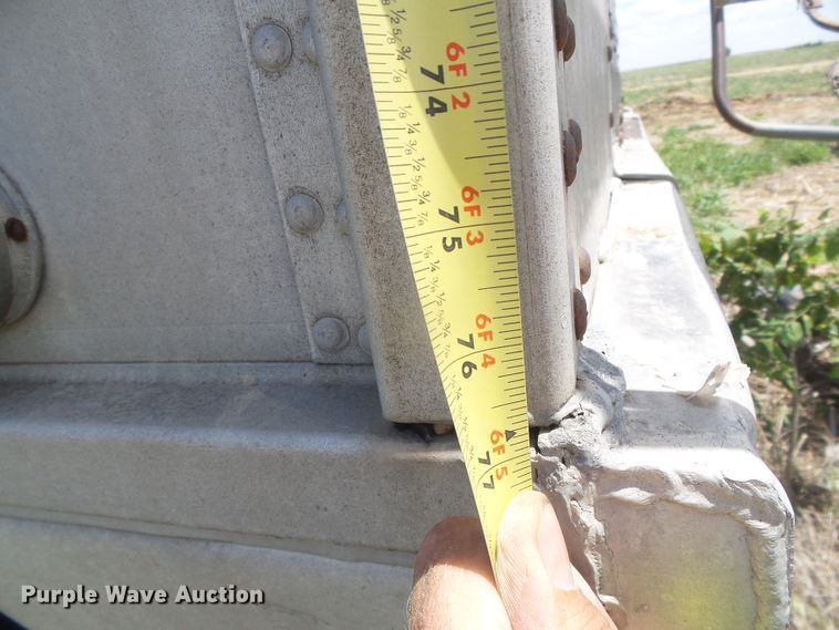 image for item DG0007 1983 Corn Husker 600-121382-2060 double hopper bottom grain trailer