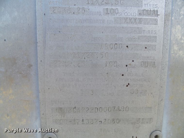 image for item DG0007 1983 Corn Husker 600-121382-2060 double hopper bottom grain trailer