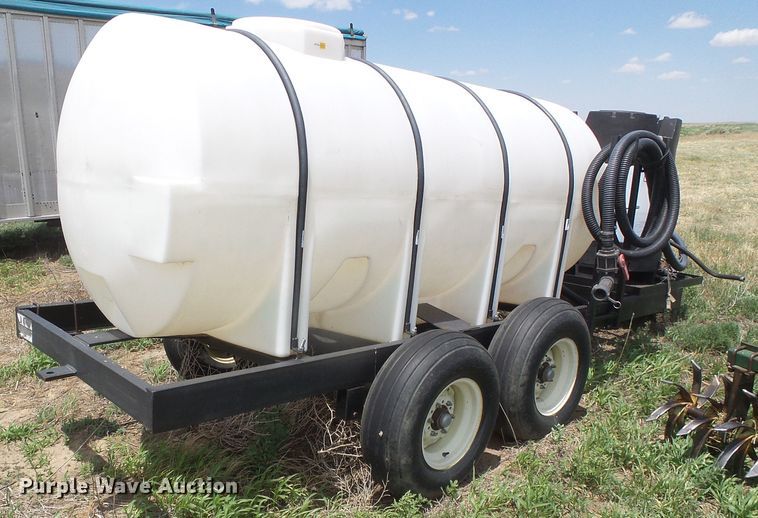 image for item DG0009 Wylie nurse tank trailer