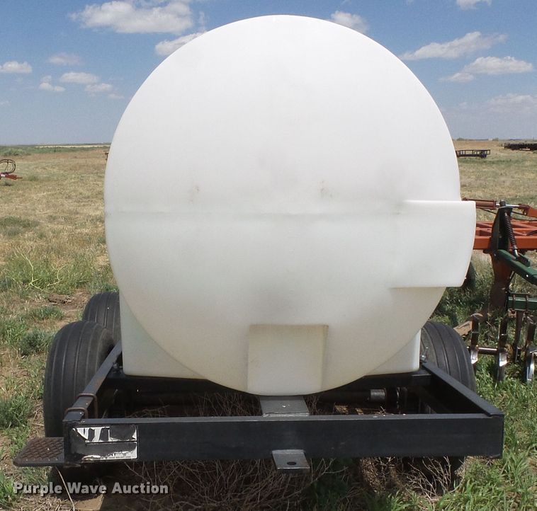 image for item DG0009 Wylie nurse tank trailer