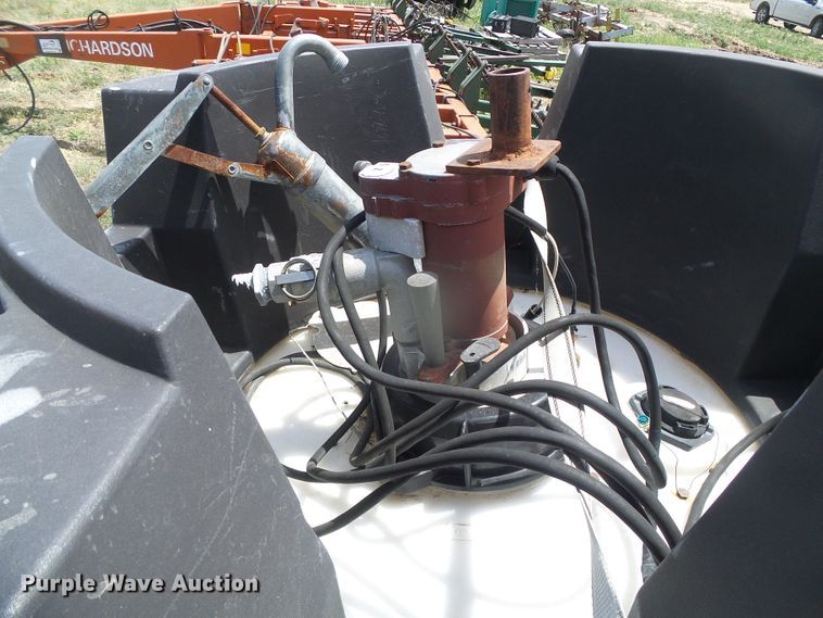 image for item DG0009 Wylie nurse tank trailer