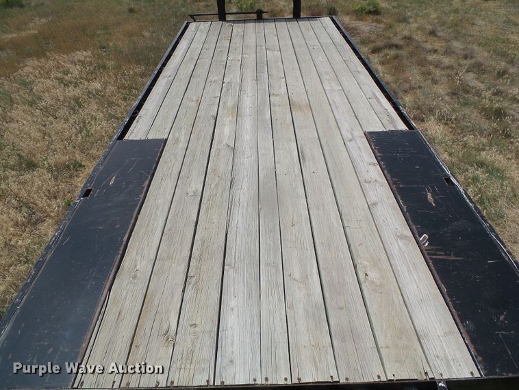 image for item DG0011 1999 Featherlite 5595 equipment trailer