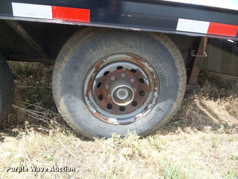 image for item DG0011 1999 Featherlite 5595 equipment trailer