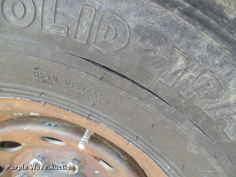 image for item DG0011 1999 Featherlite 5595 equipment trailer