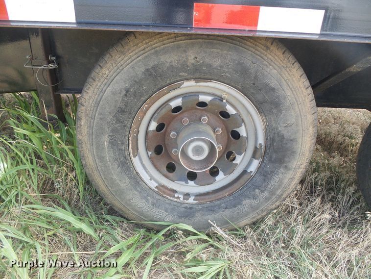 image for item DG0011 1999 Featherlite 5595 equipment trailer