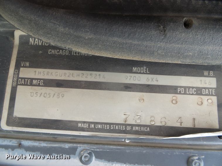 image for item DG0026 1990 International 9700  semi truck