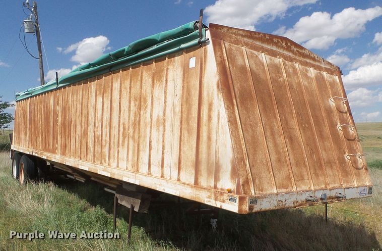 image for item DG0031 1995 John White double hopper bottom grain trailer