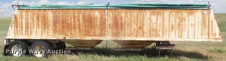 image for item DG0031 1995 John White double hopper bottom grain trailer