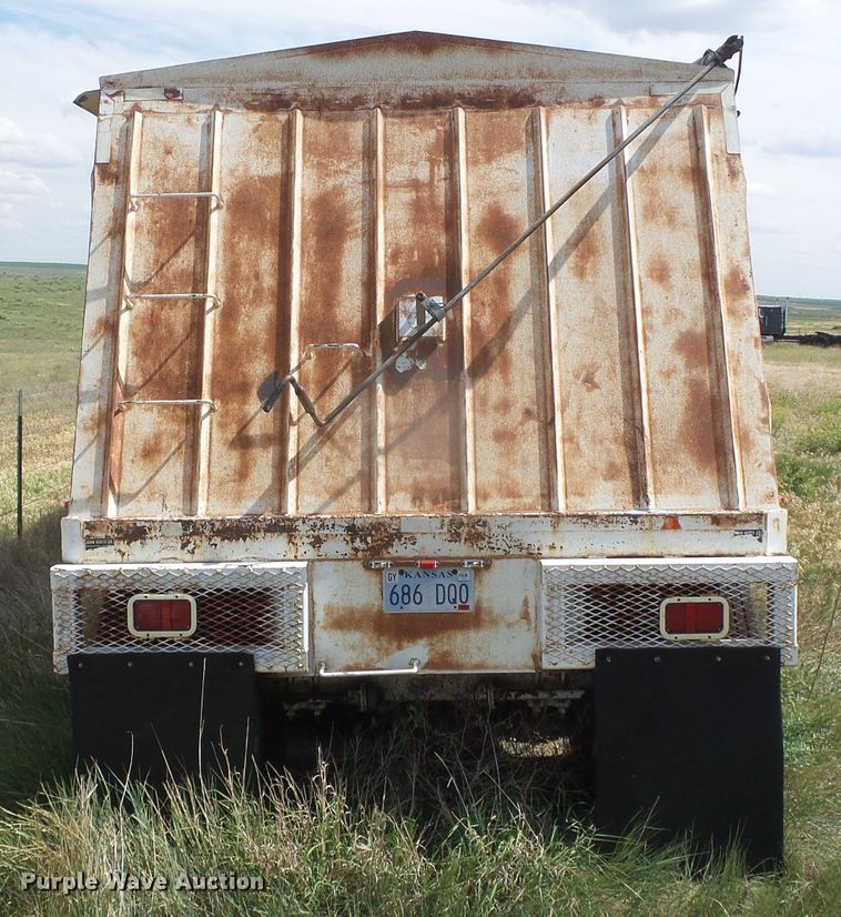 image for item DG0031 1995 John White double hopper bottom grain trailer