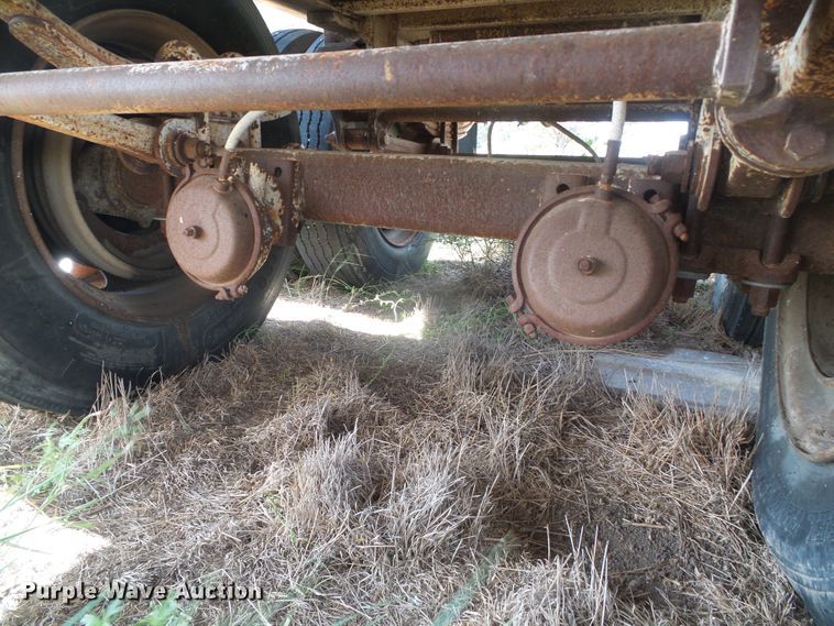 image for item DG0031 1995 John White double hopper bottom grain trailer