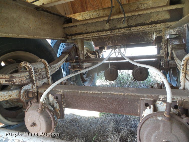 image for item DG0031 1995 John White double hopper bottom grain trailer