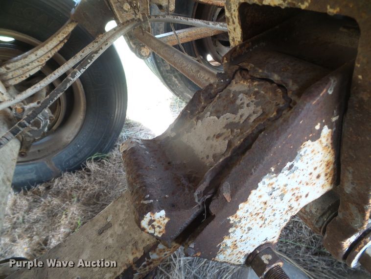 image for item DG0031 1995 John White double hopper bottom grain trailer